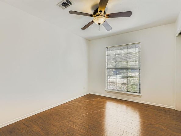 5702 Fairlane DR, Austin TX 78757