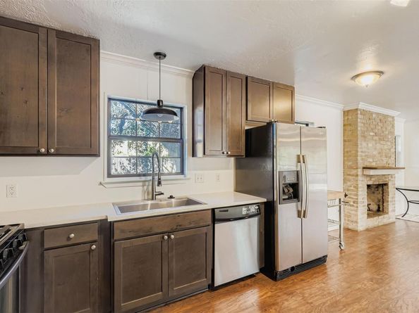 5702 Fairlane DR, Austin TX 78757