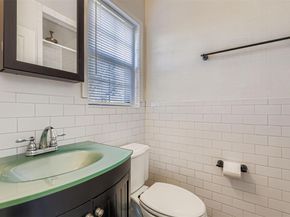 5702 Fairlane DR, Austin TX 78757