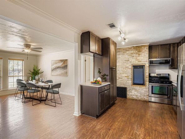 5702 Fairlane DR, Austin TX 78757