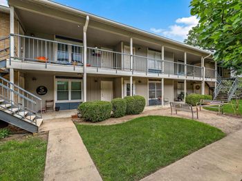 2450 Ashdale DR