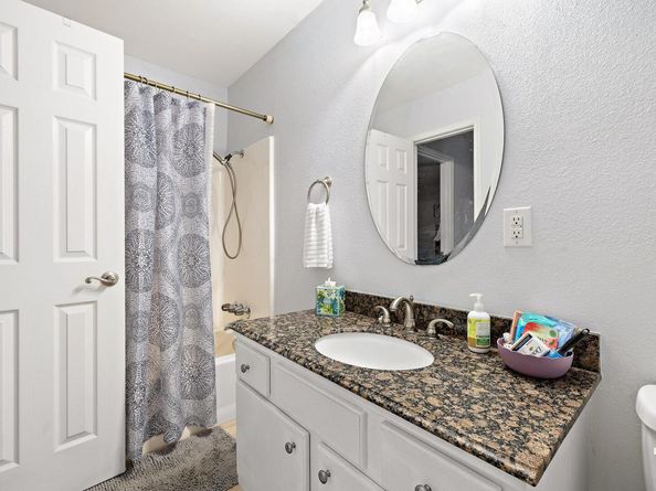 2450 Ashdale DR B211, Austin TX 78757