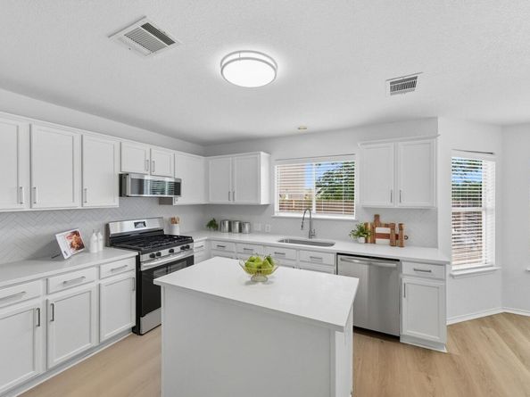 2217 Drue LN, Cedar Park TX 78613