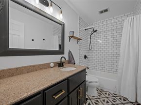 9424 Shady Oaks DR, Austin TX 78729