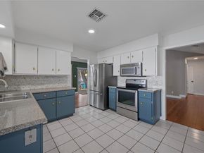 9424 Shady Oaks DR, Austin TX 78729