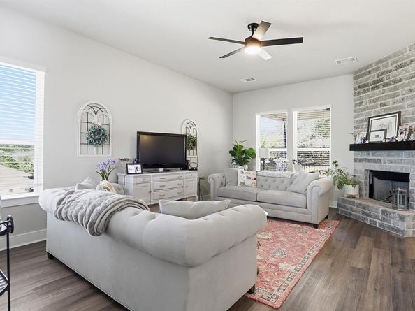 21100 Niagara CV, Lago Vista TX 78645