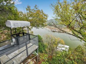 11123 Lakeside DR, Jonestown TX 78645