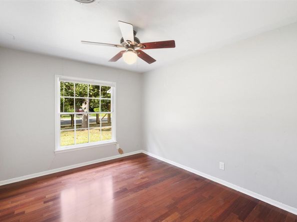 1502 Ridgehaven DR, Austin TX 78723