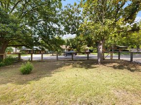 1502 Ridgehaven DR, Austin TX 78723