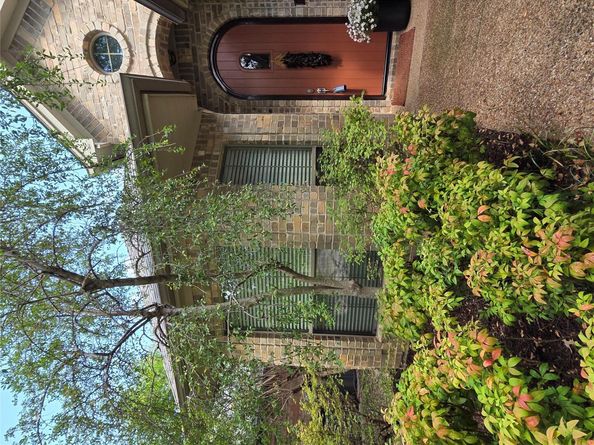 1121 Gabriel LN, Fort Worth TX 76116