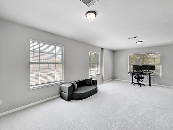 2004 Wood Glen DR, Round Rock TX 78681