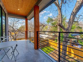 910 Tillery ST B, Austin TX 78702