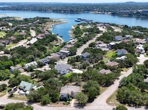 501 Lakeland CIR, Lago Vista TX 78645