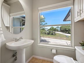 501 Lakeland CIR, Lago Vista TX 78645