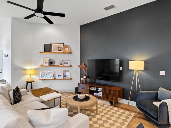 1412 Casa DR, Austin TX 78745