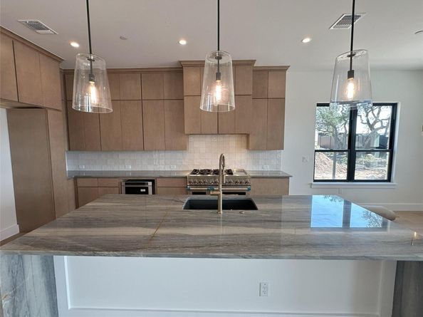 5903 Moondust LN, Austin TX 78730
