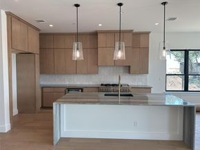 5903 Moondust LN, Austin TX 78730
