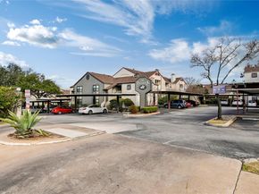 1510 W North Loop BLVD 424, Austin TX 78756