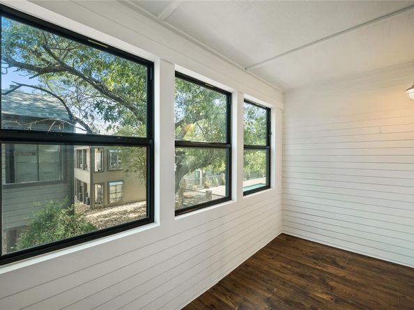 1510 W North Loop BLVD 424, Austin TX 78756