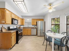 433 Maple Run Dr, Round Rock TX 78664