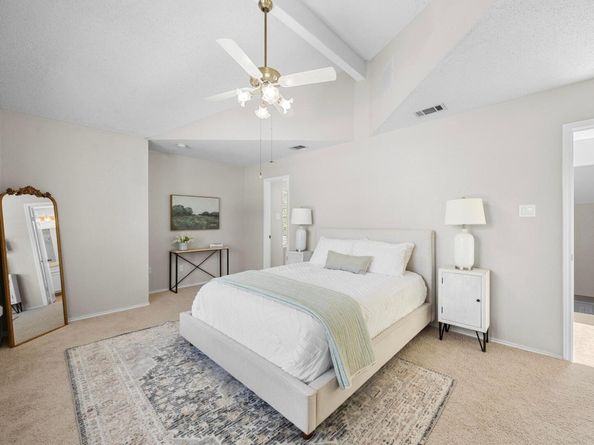 433 Maple Run Dr, Round Rock TX 78664