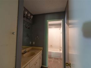 1017 Cripple Creek DR, Austin TX 78758