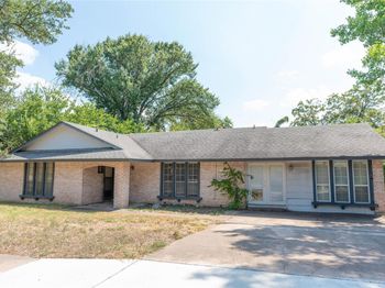 1017 Cripple Creek DR