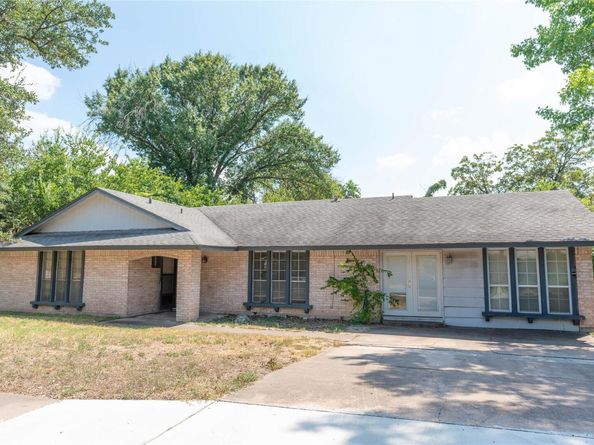 1017 Cripple Creek DR, Austin TX 78758