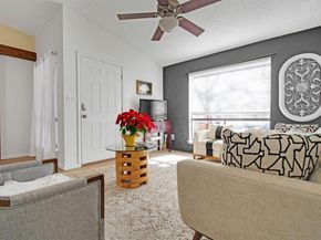 1705 Crossing PL A109, Austin TX 78741