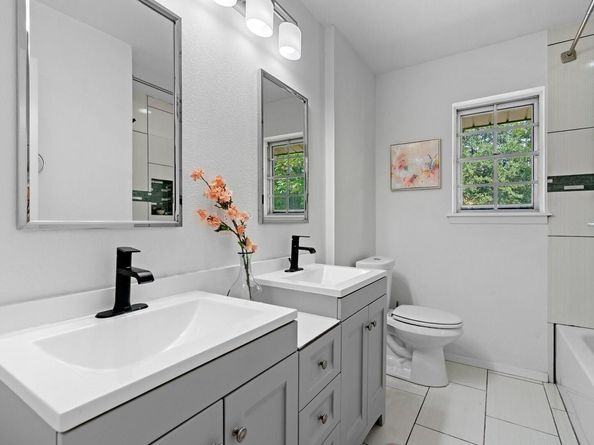 8700 Colonial DR, Austin TX 78758