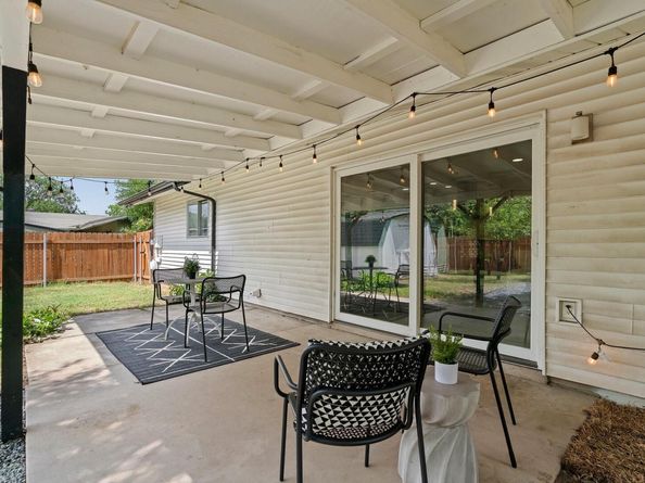 8700 Colonial DR, Austin TX 78758