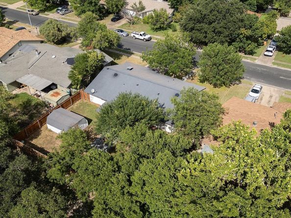 8700 Colonial DR, Austin TX 78758