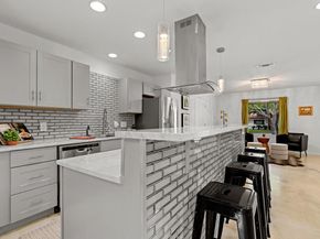 8700 Colonial DR, Austin TX 78758