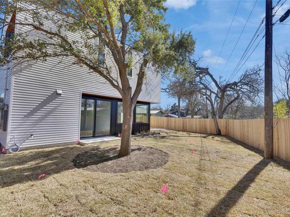1804 Sylvan DR 2, Austin TX 78741
