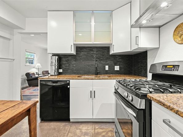 8415 Bowling Green DR, Austin TX 78757