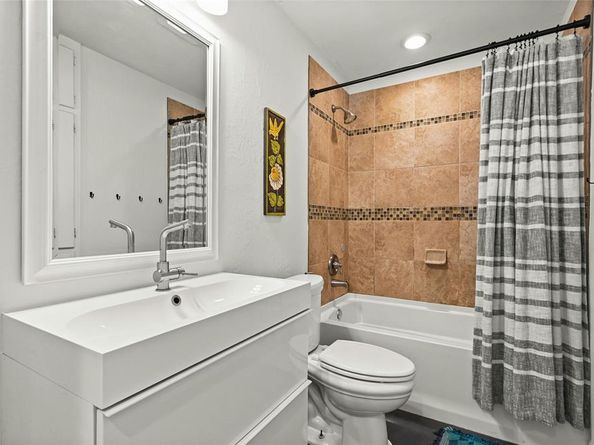 8415 Bowling Green DR, Austin TX 78757