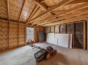 4811 Savorey LN, Austin TX 78744