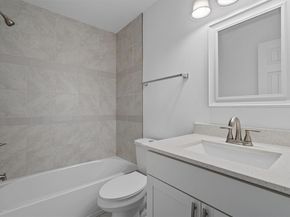 6409 Burns ST 304, Austin TX 78752
