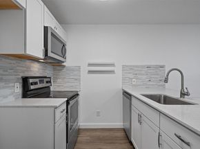 6409 Burns ST 304, Austin TX 78752