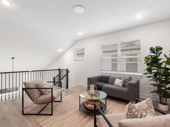 2012 Kit CIR, Austin TX 78758