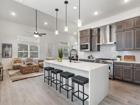 2012 Kit CIR, Austin TX 78758