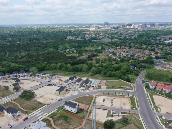 2012 Kit CIR, Austin TX 78758