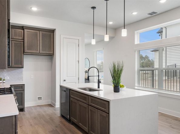 2012 Kit CIR, Austin TX 78758