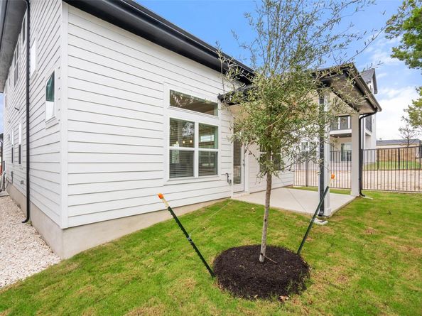 2012 Kit CIR, Austin TX 78758