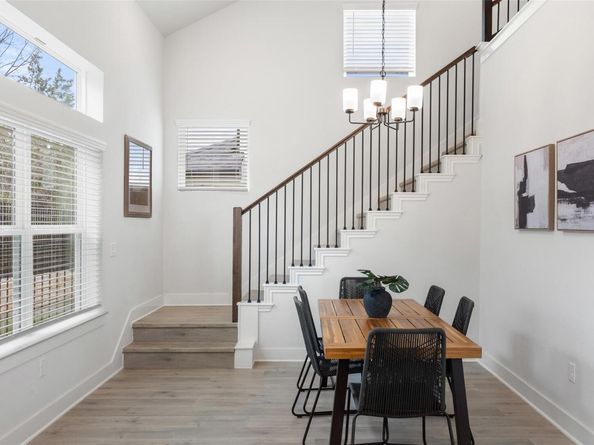 2012 Kit CIR, Austin TX 78758