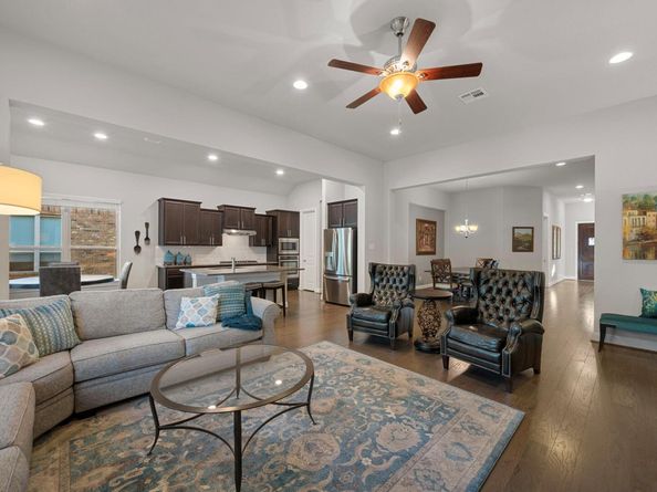 1805 Hollowback DR, Leander TX 78641