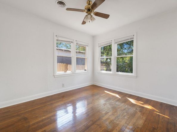511 W Odell ST, Austin TX 78752
