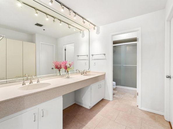 40 N Interstate 35 3D3, Austin TX 78701