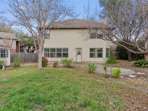 7902 Cahill DR, Austin TX 78729