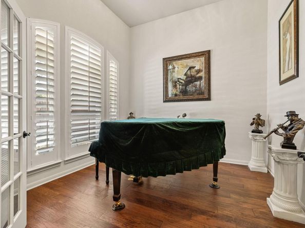 2908 Stonecreek DR, Round Rock TX 78681